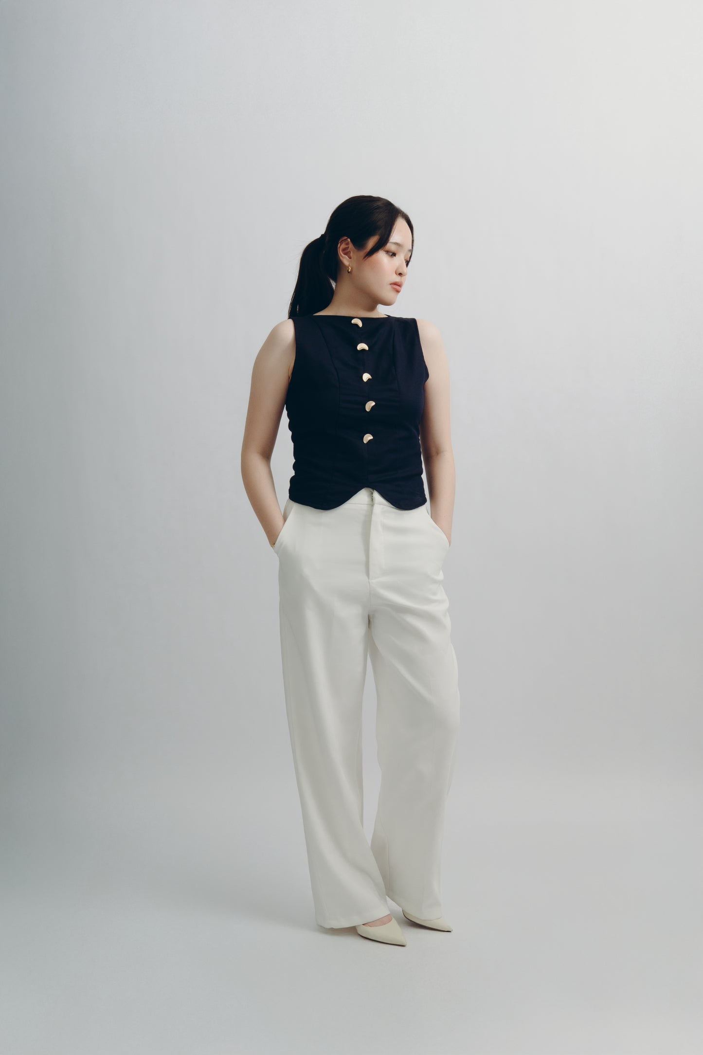 Kirsten Top in Gold Navy