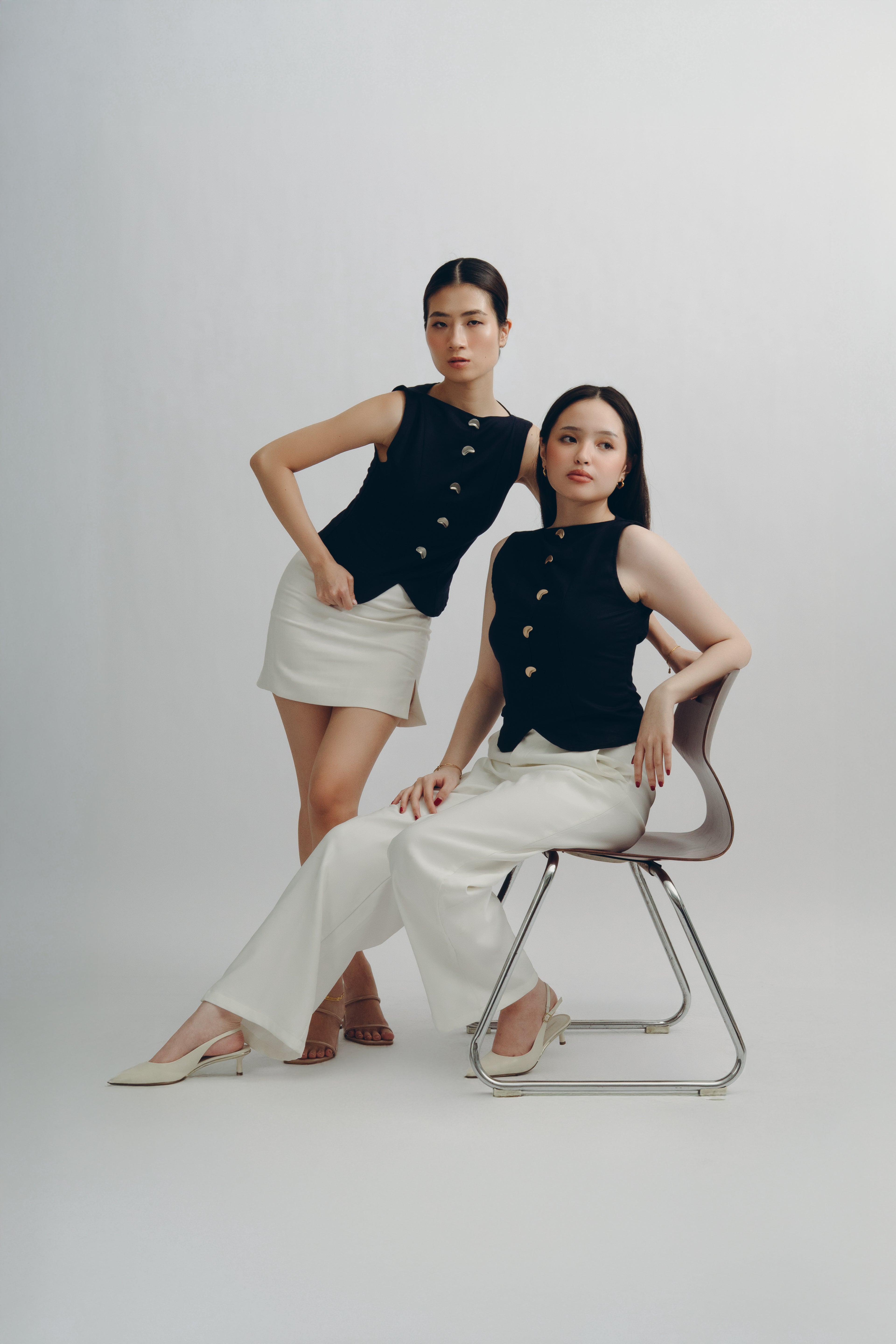 Kirsten Top in Silver Navy