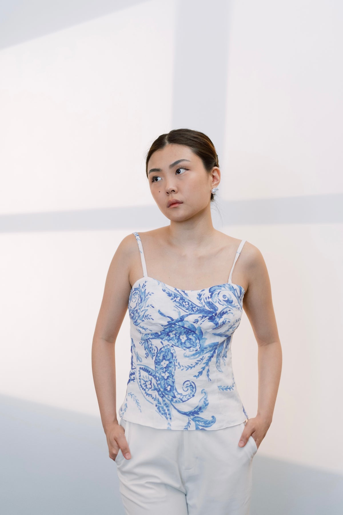 Mica Top in Porcelain